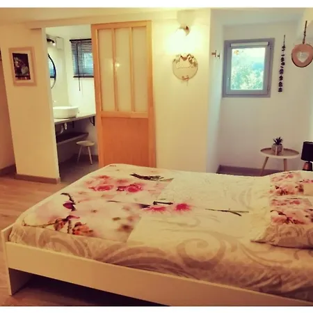 Le P'tit Bassoul Ouvert Toute L'année Cenevieres