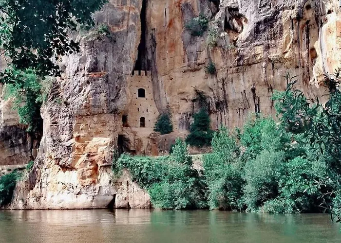 Le P'tit Bassoul Ouvert Toute L'année * Cenevieres