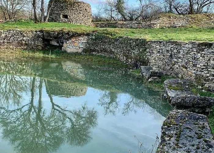Le P'tit Bassoul Ouvert Toute L'année * Cenevieres