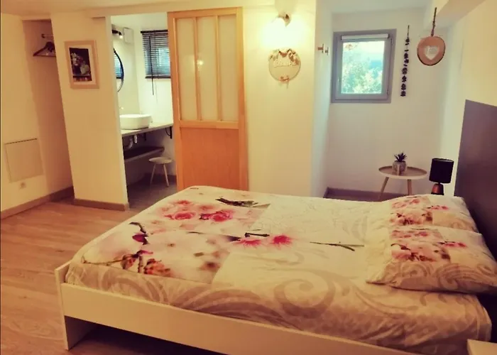 Le P'tit Bassoul Ouvert Toute L'année Cenevieres